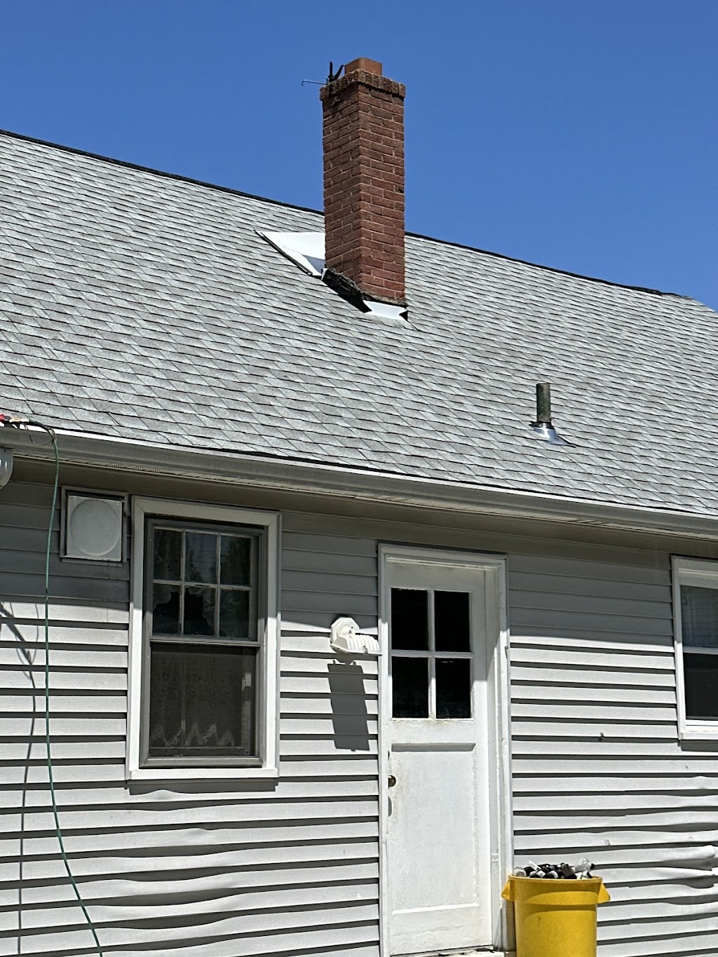 Advantage Roofing | 33 W Kings Hwy, Mt Ephraim, NJ 08059 | Phone: (856) 931-7420