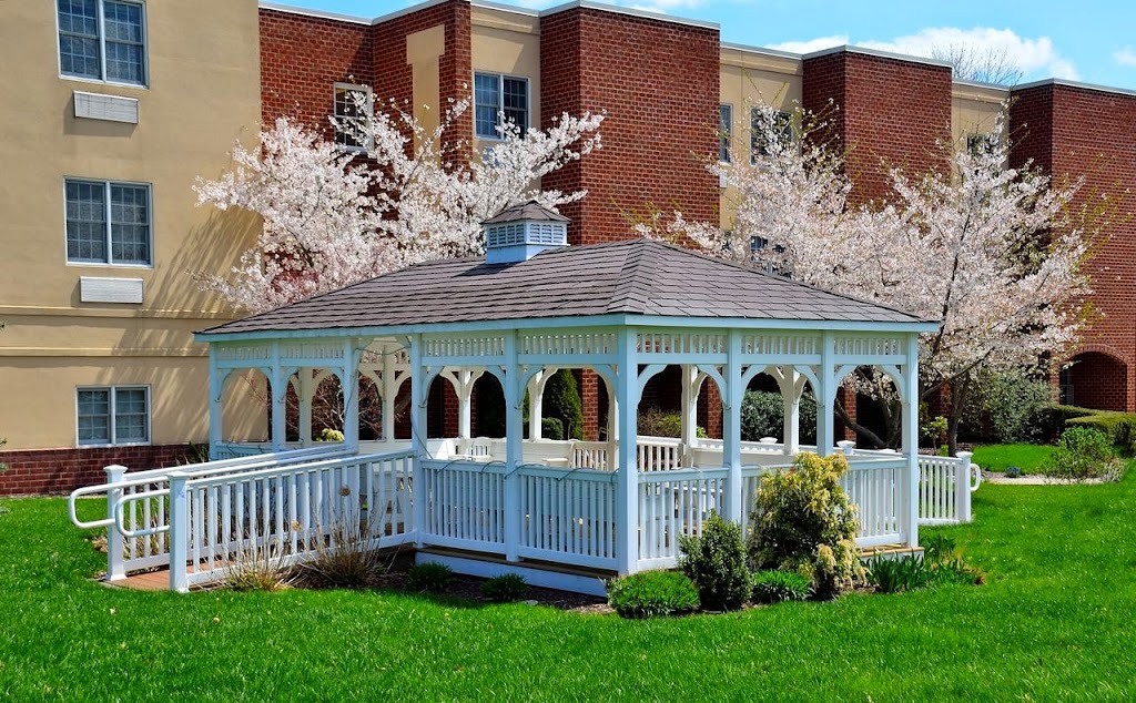 Spring Village At Pocono - Personal Care & Memory Care | 329 E Brown St, East Stroudsburg, PA 18301 | Phone: (570) 426-4000