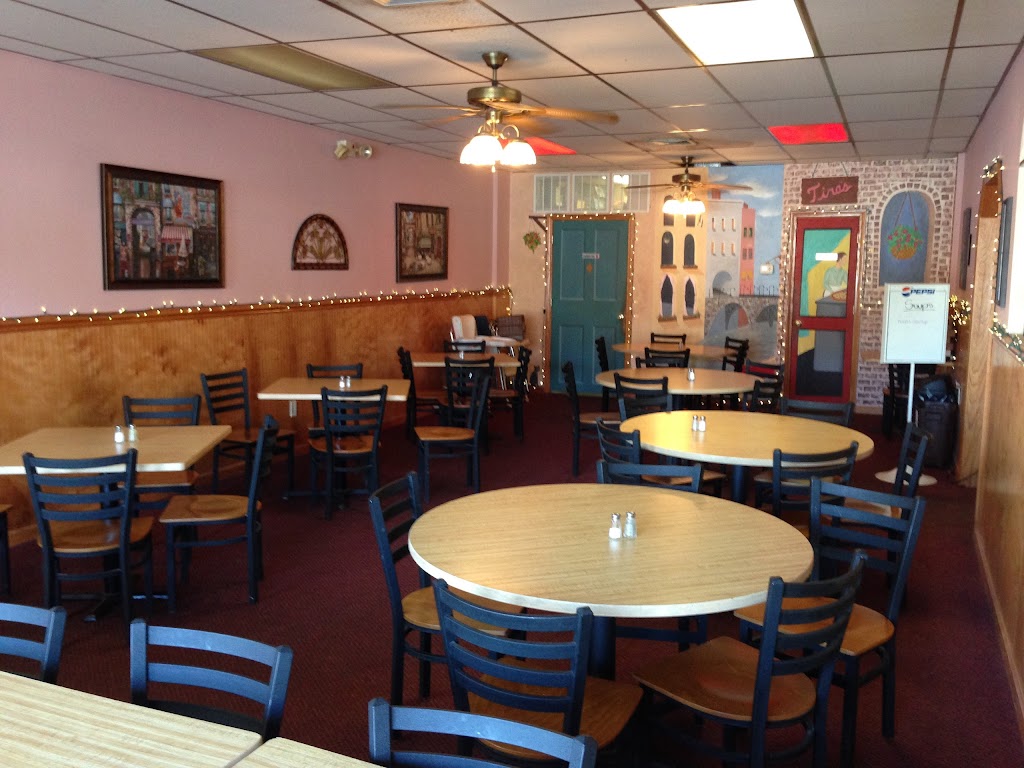 Tinas Pizza Cafe & Restaurant | 69 Brookside Ave #205, Chester, NY 10918 | Phone: (845) 469-4357