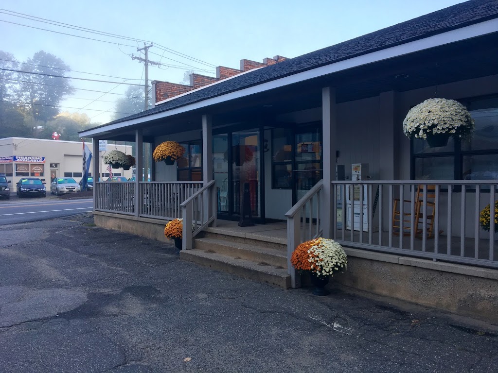 A Cs Eatery | 601 S Main St #6921, Torrington, CT 06790 | Phone: (860) 489-5866