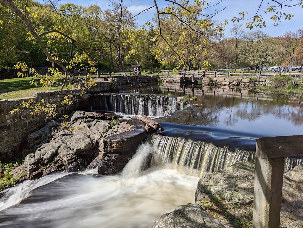 Southford Falls State Park | 175 Quaker Farms Rd, Southbury, CT 06488 | Phone: (203) 264-5169