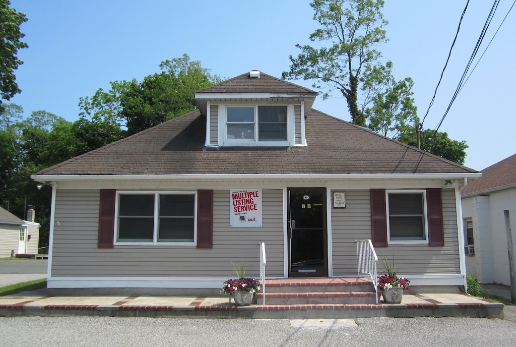 M & D Good Life | 1 Montauk Hwy, Moriches, NY 11955 | Phone: (631) 878-6080