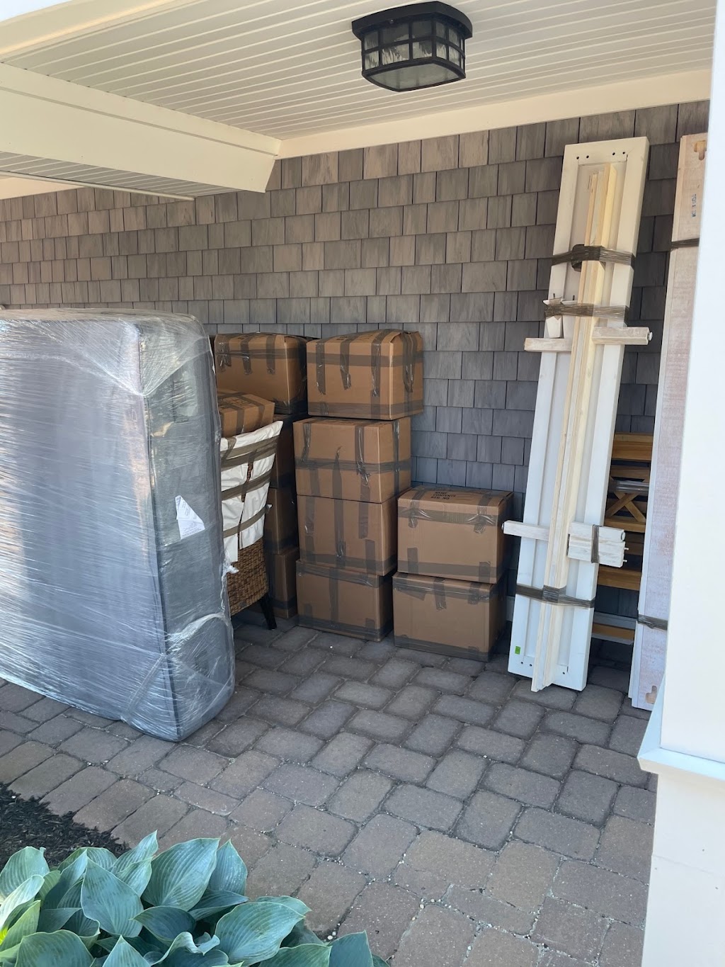 1st Moving Corp. | 1743 US 9 North, Howell Township, NJ 07731 | Phone: (732) 414-2727