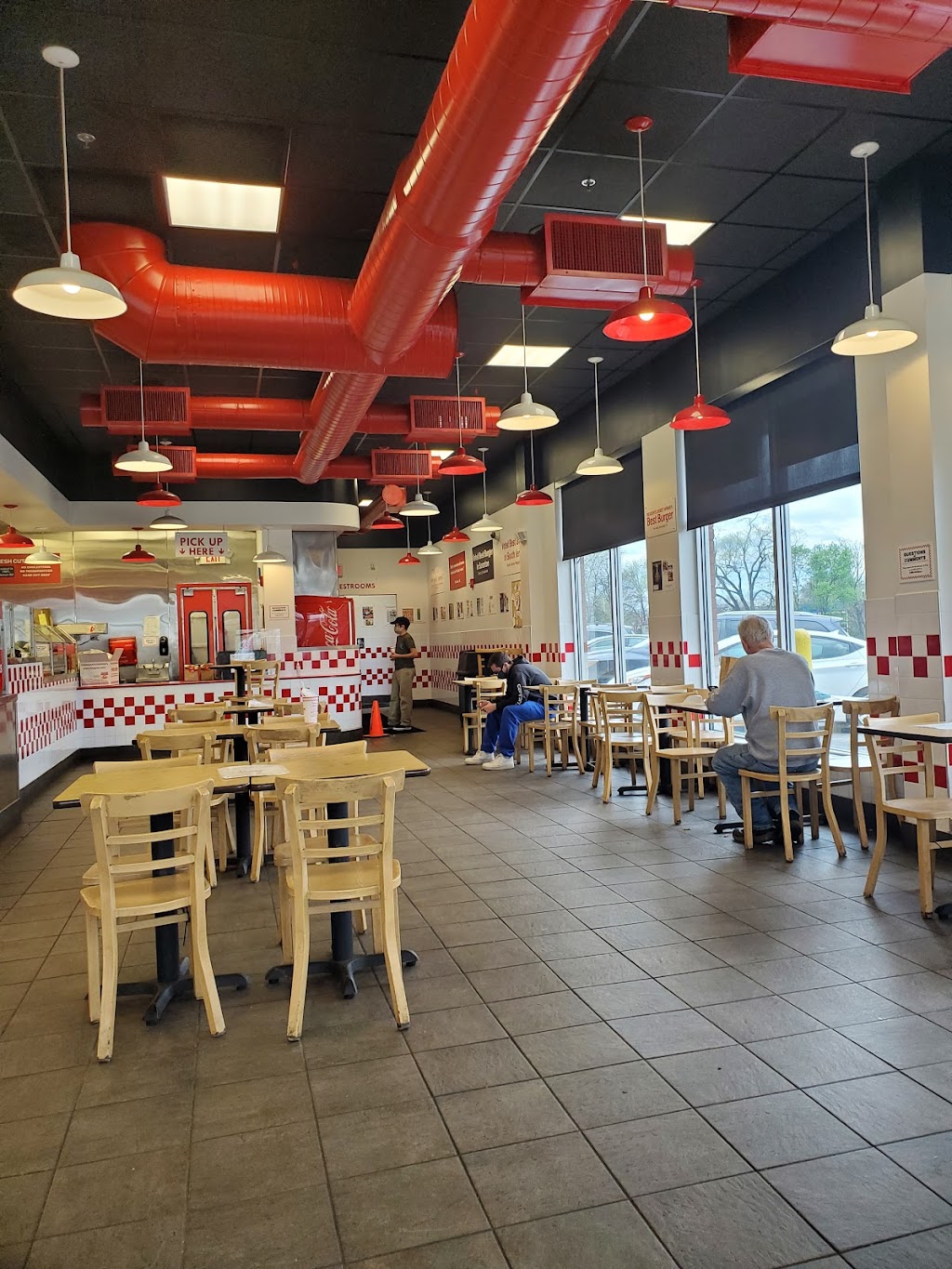 Five Guys | 75 Reaville Ave, Flemington, NJ 08822 | Phone: (908) 237-0783