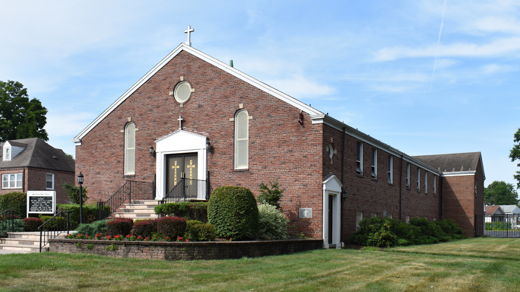 Holy Trinity Roman Catholic Church | 60 Maple St, Bridgewater, NJ 08807 | Phone: (908) 526-2394