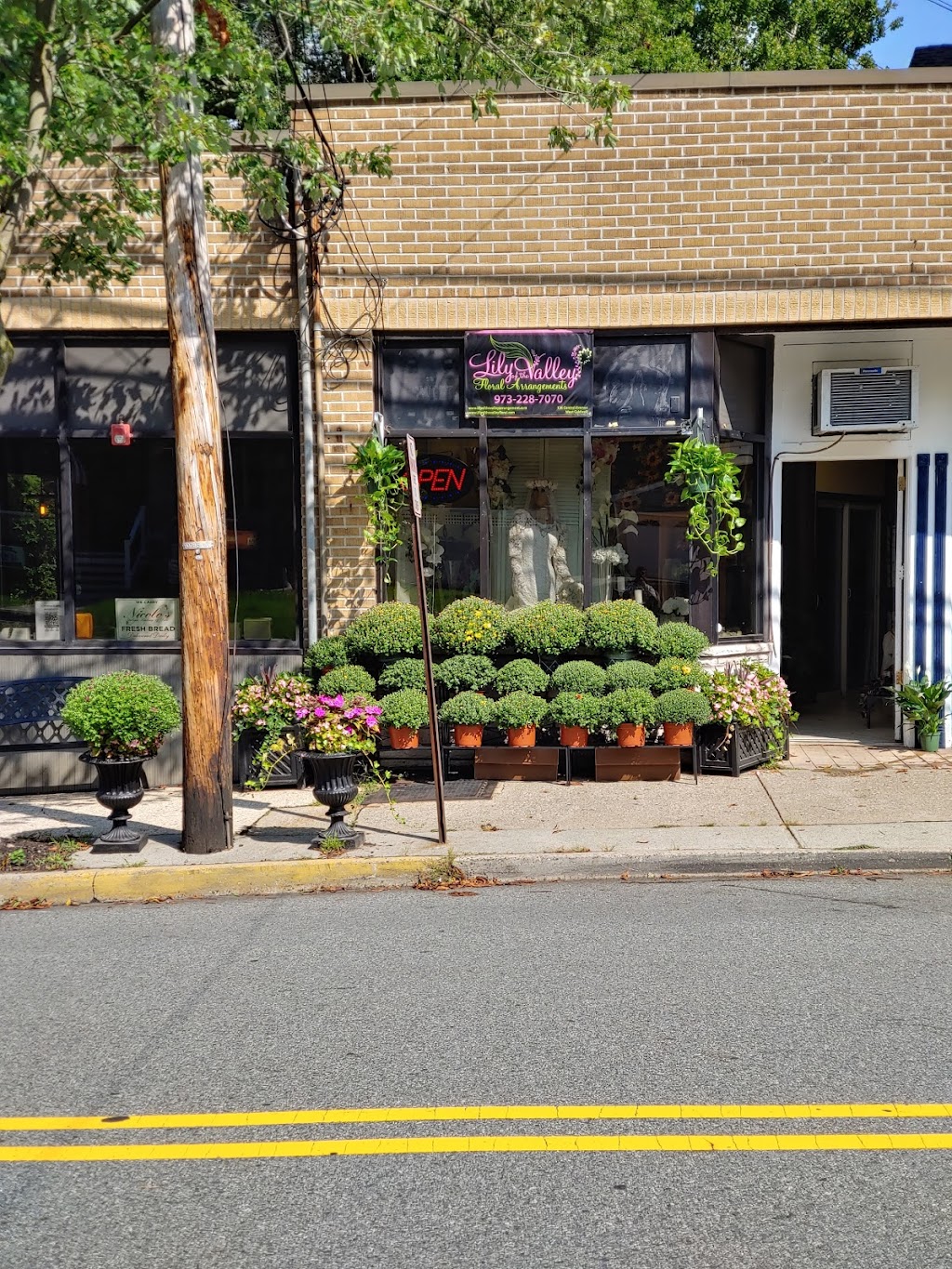Lily of the Valley Floral Arrangements | 136 Central Ave, West Caldwell, NJ 07006 | Phone: (973) 946-0046