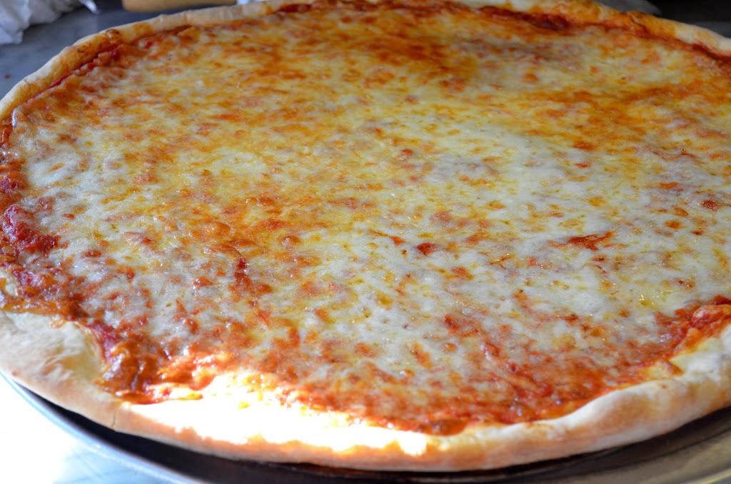 Mangia Mangia Pizza & Restaurant | 371 Candlewood Lake Rd, Brookfield, CT 06804 | Phone: (203) 775-2191