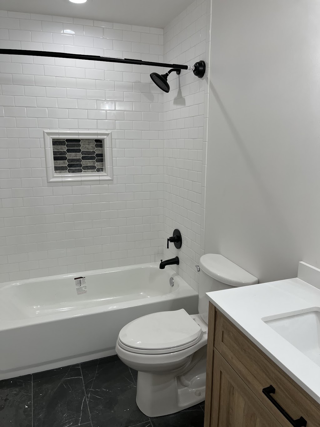 G Salzman Bathroom Remodeling | 17 Kejaro Ct, Centereach, NY 11720 | Phone: (631) 871-5660