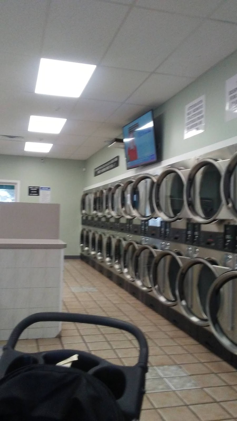 Soap Box Laundromat | 1344 Main St, Stratford, CT 06615 | Phone: (203) 380-2966