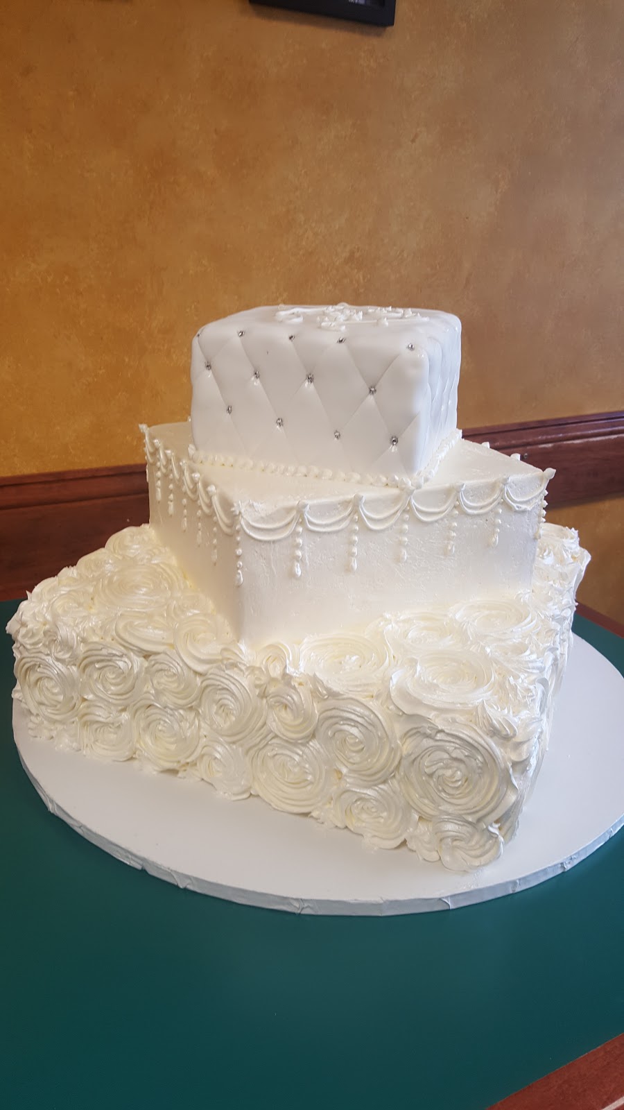 Milani Italian Pastry & Bakery | 855 Forest Rd #4409, Northford, CT 06472 | Phone: (203) 484-5017