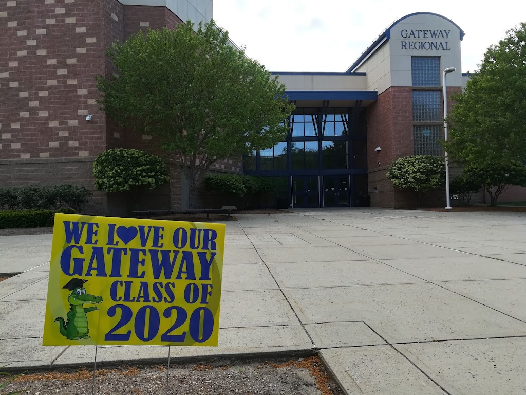 Gateway Regional High School | 12 Littleville Rd, Huntington, MA 01050 | Phone: (413) 685-1100