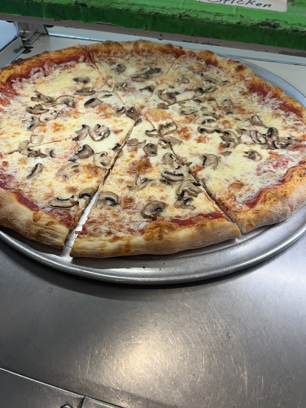 Romanos Pizzeria | Crossing Outlet Sq, Tannersville, PA 18372 | Phone: (570) 620-2600