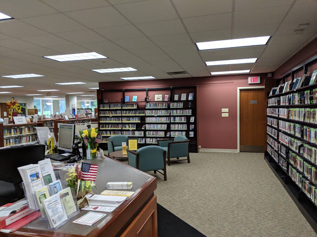 Middlebury Public Library | 30 Crest Rd, Middlebury, CT 06762 | Phone: (203) 758-2634