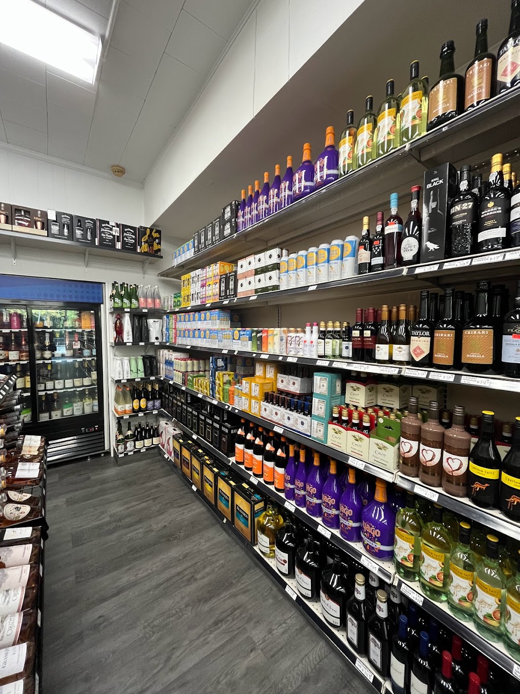 Sagamore Liquors | 257 Pine Hollow Rd, Oyster Bay, NY 11771 | Phone: (516) 922-9490