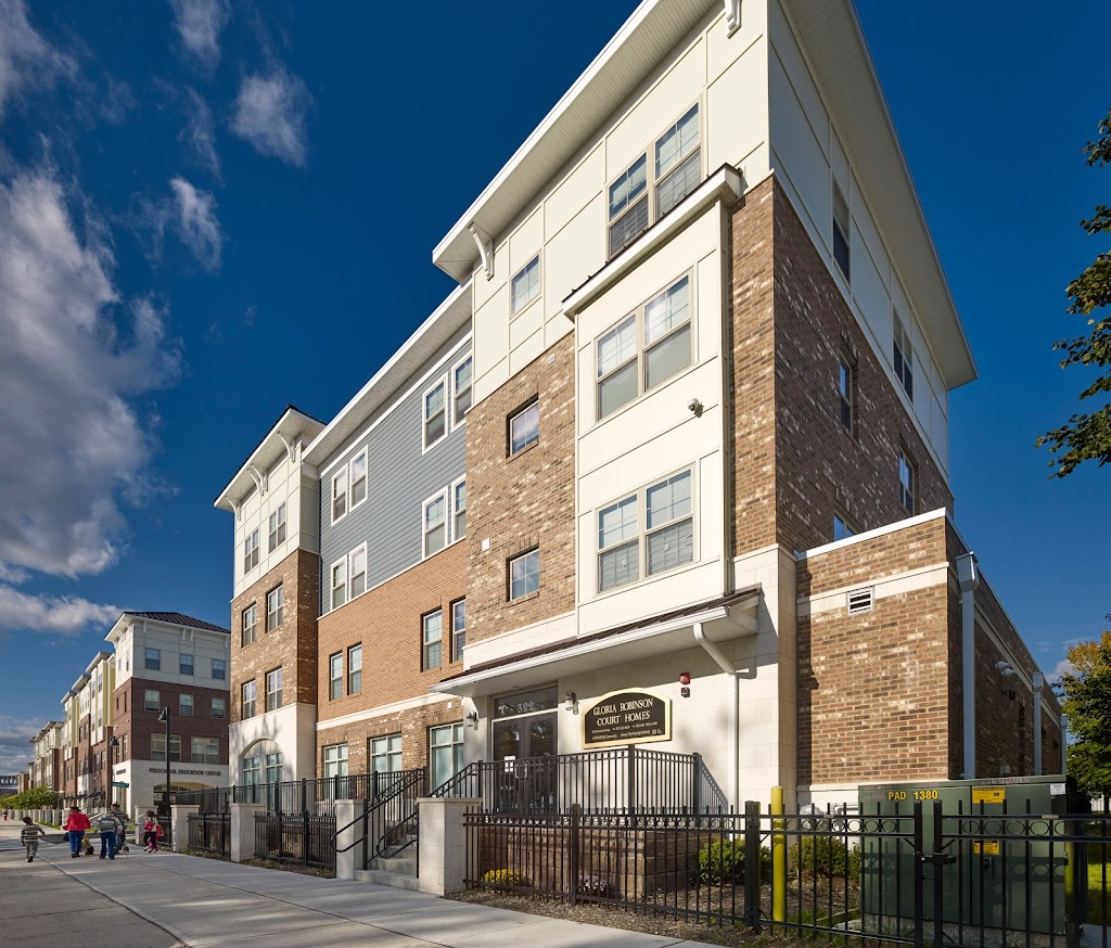 Gloria Robinson Court Homes | 322 Duncan Ave, Jersey City, NJ 07306 | Phone: (201) 855-3844