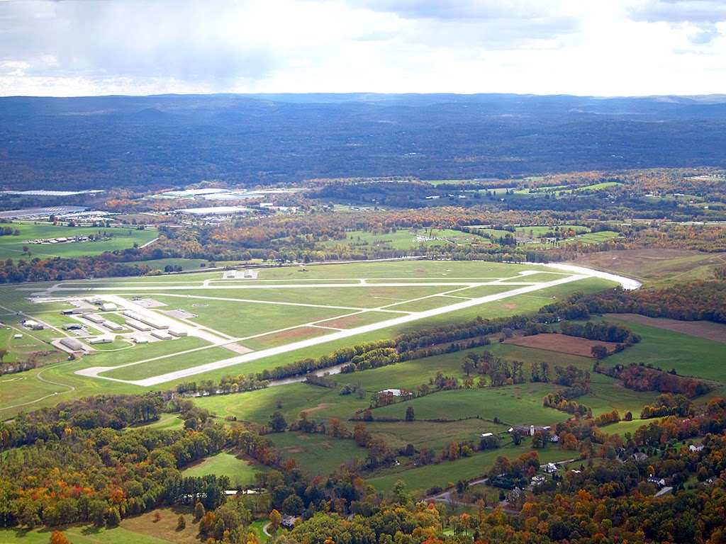 Orange County Airport | 500 Dunn Rd, Montgomery, NY 12549 | Phone: (845) 457-4925