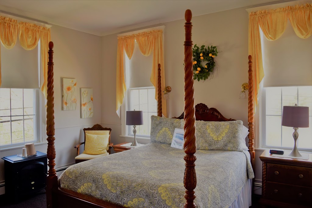 The Ocean House Bed and Breakfast & Hotel in Spring Lake, NJ | 102 Sussex Ave, Spring Lake, NJ 07762 | Phone: (732) 449-9090