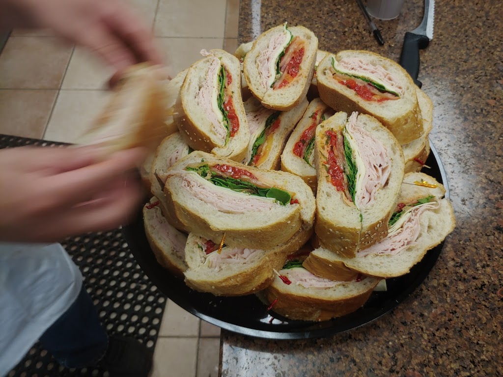 Baviello Italian Deli | 216 Old Tappan Rd #16, Old Tappan, NJ 07675 | Phone: (201) 666-6750