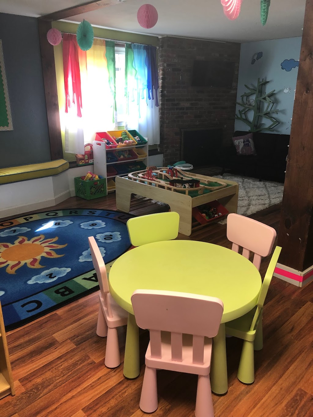 Little Village Daycare | 36 Hewitt St, Wethersfield, CT 06109 | Phone: (860) 655-5410