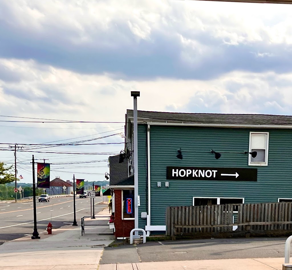 The HopKnot Portland | 164 Main St, Portland, CT 06480 | Phone: (860) 807-3341