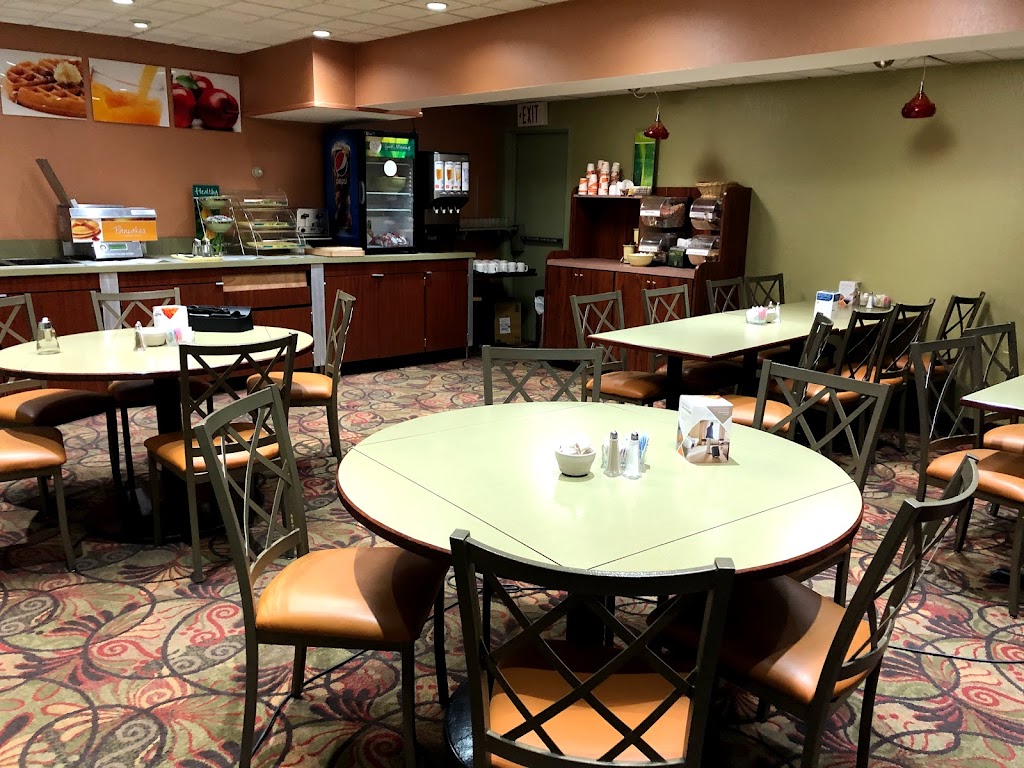 Quality Inn - East Stroudsburg POCONOS | 320 Greentree Dr, East Stroudsburg, PA 18301 | Phone: (570) 424-5451