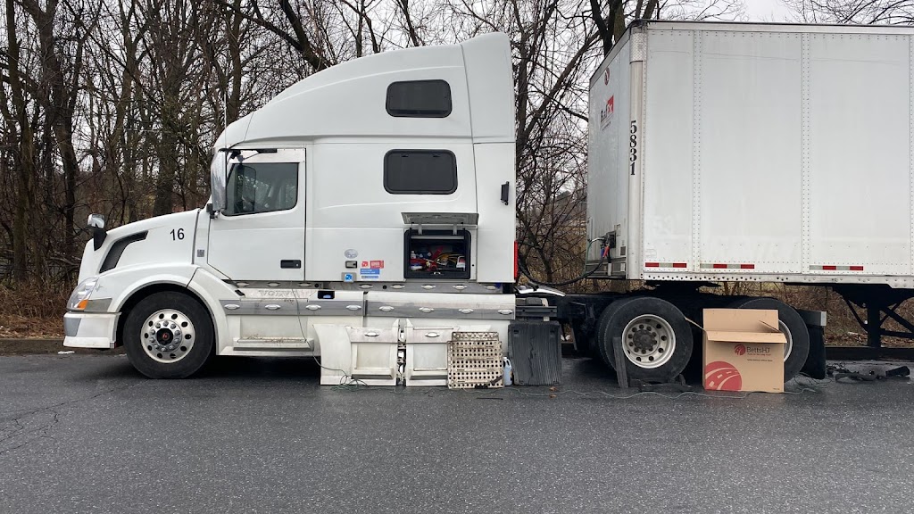 Dominican Truck Repair | 132 S Bradford St, Allentown, PA 18109 | Phone: (484) 828-5475