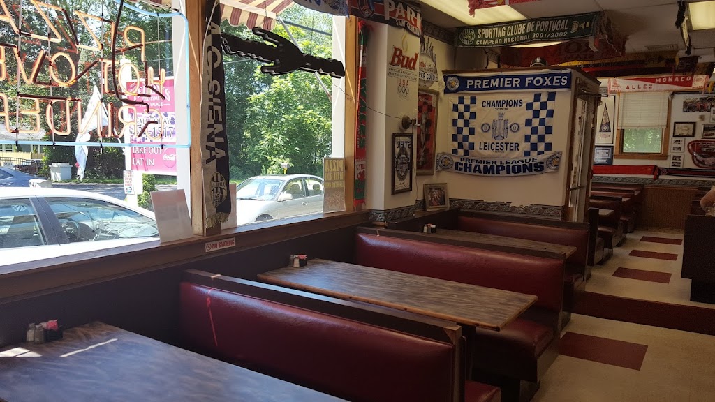 Teddys Old Lyme Pizza Palace | 264 Shore Rd, Old Lyme, CT 06371 | Phone: (860) 434-1517