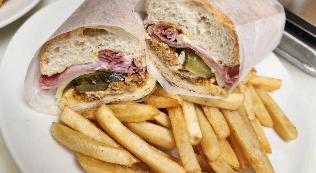 Deli Big Boss | Little E Neck Rd, West Babylon, NY 11704 | Phone: (631) 482-9726