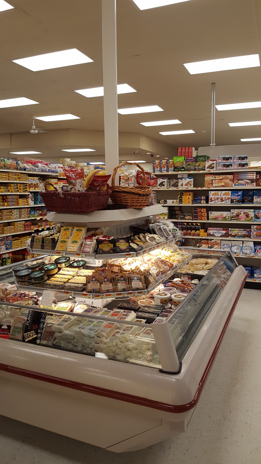 LaBonnes Market - Prospect | 75 Waterbury Rd, Prospect, CT 06712 | Phone: (203) 758-4009