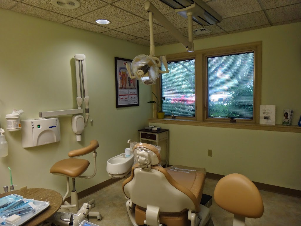 Bucks Dental Associates | 4 Meadowbrook Ln, Chalfont, PA 18914 | Phone: (215) 997-5550