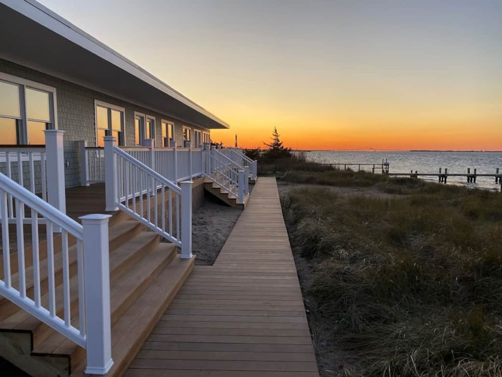 Fire Island Boatel Kismet | 110 E Lighthouse Walk, Kismet, NY 11706 | Phone: (833) 342-6283