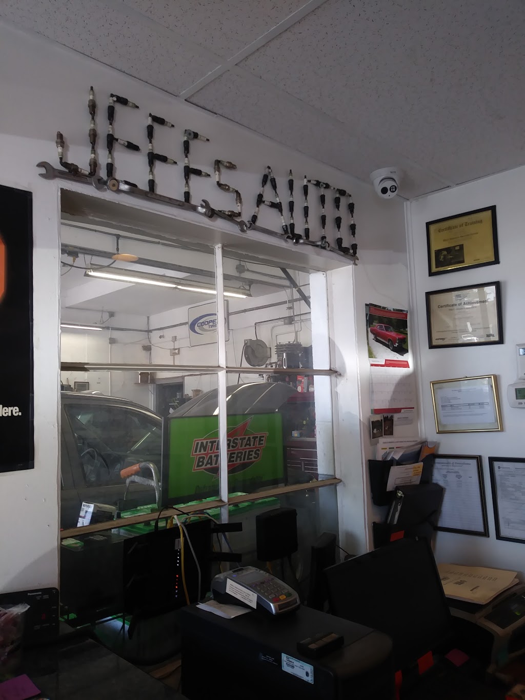 Jeffs Auto Service & Sales | 401 E Main St, Macungie, PA 18062 | Phone: (610) 967-1900