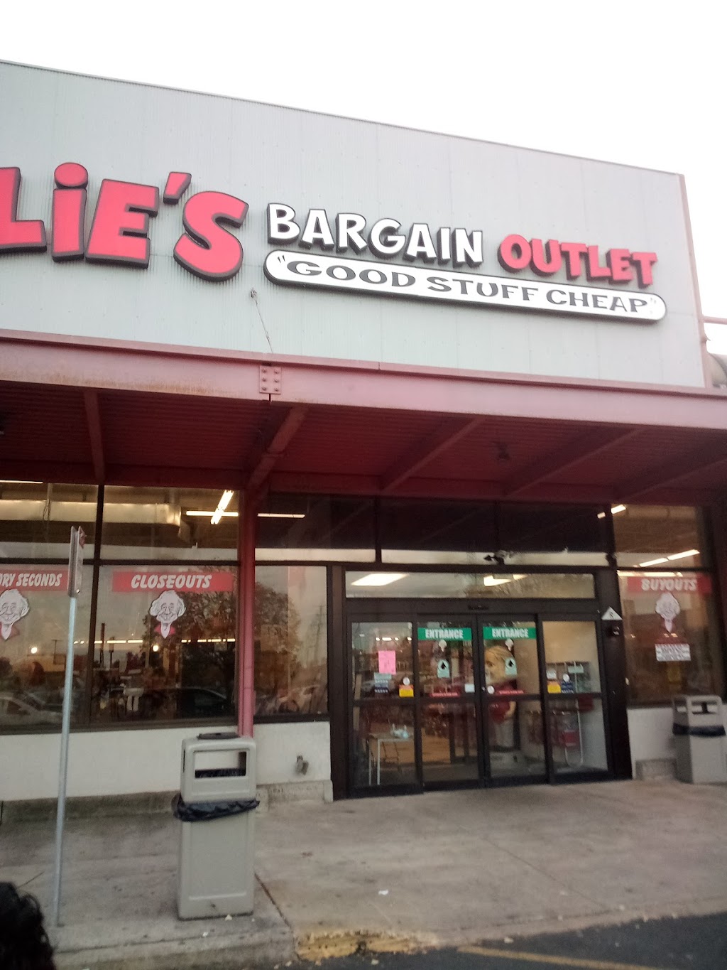 Ollies Bargain Outlet | 2495 Brunswick Pike #16, Lawrence Township, NJ 08648 | Phone: (609) 362-2688