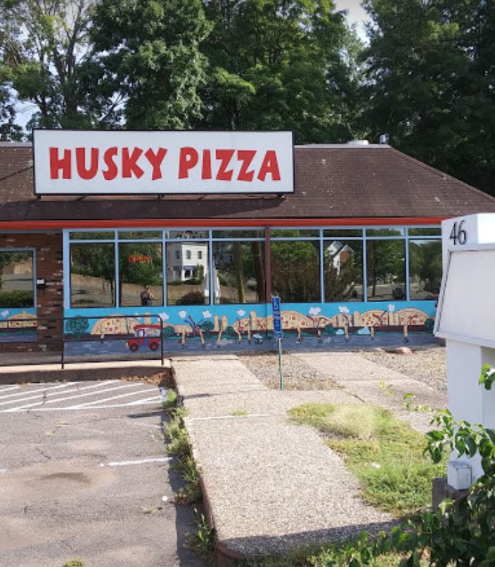 Husky Pizza | 46 W Center St, Manchester, CT 06040 | Phone: (860) 645-1400