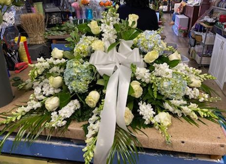Margots Flowers & Gifts | 105 Waterbury Rd, Prospect, CT 06712 | Phone: (203) 758-3393