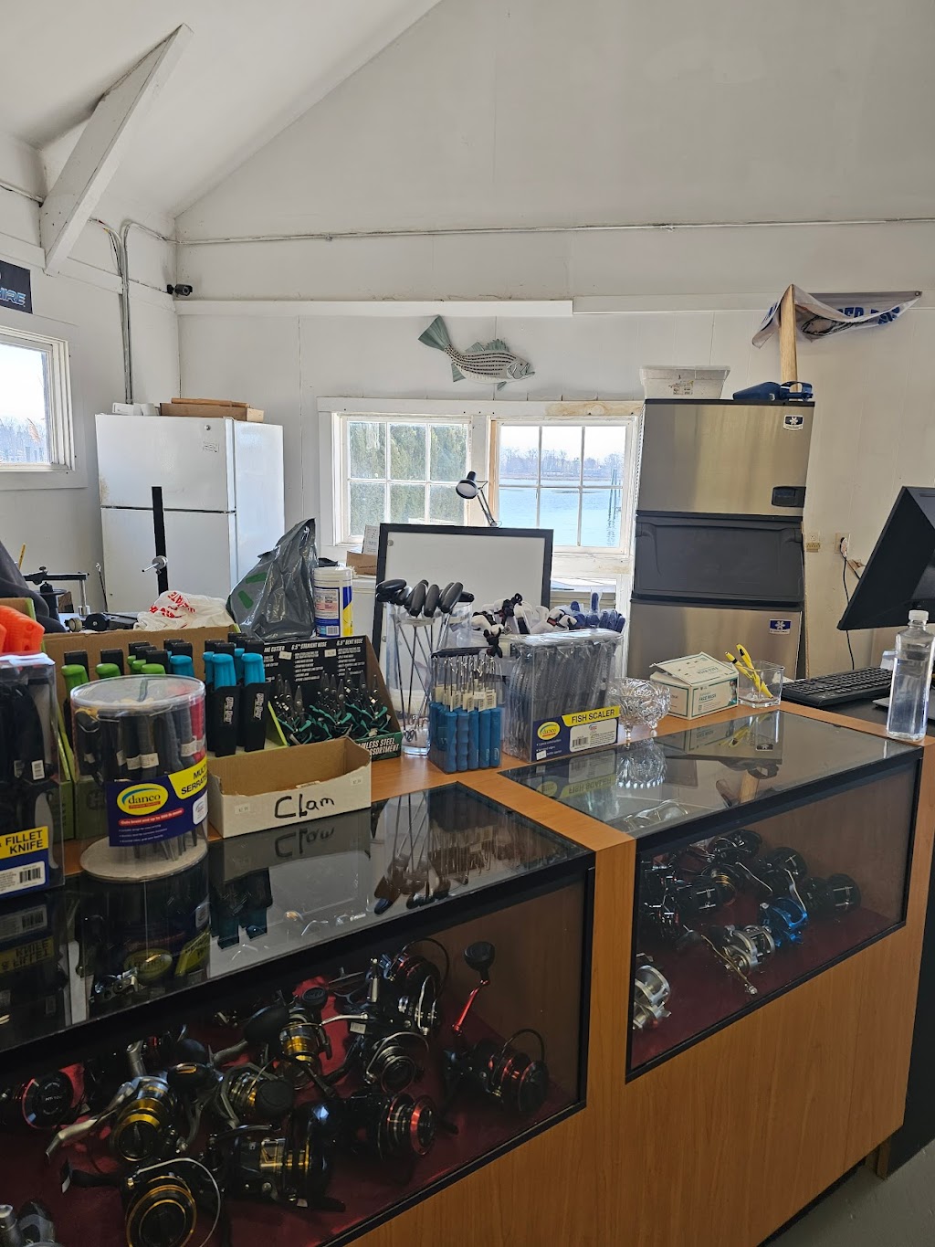 Branford Bait and Tackle LLC | 55 Goodsell Point Rd, Branford, CT 06405 | Phone: (203) 315-1313