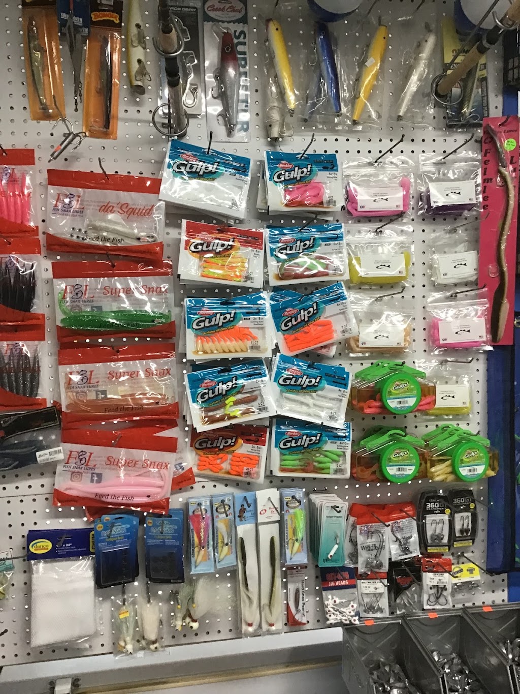 Fishermans Dream Bait & Tackle Shop | 167 Ferry Blvd, Stratford, CT 06614 | Phone: (203) 345-7775