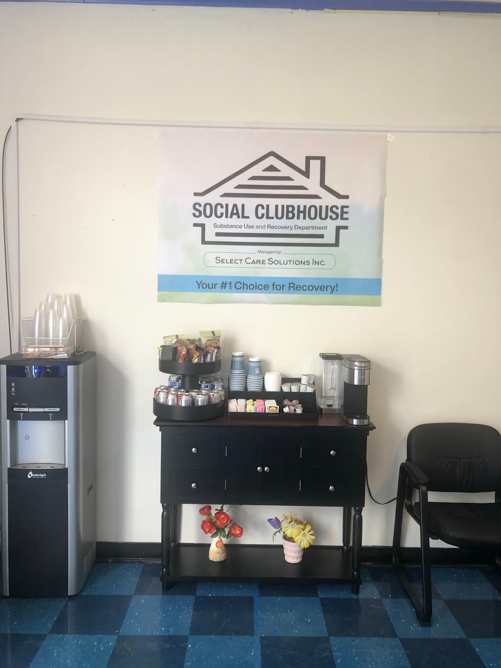 Social Clubhouse | 58 Brown Ave, Springfield, NJ 07081 | Phone: (973) 376-2500