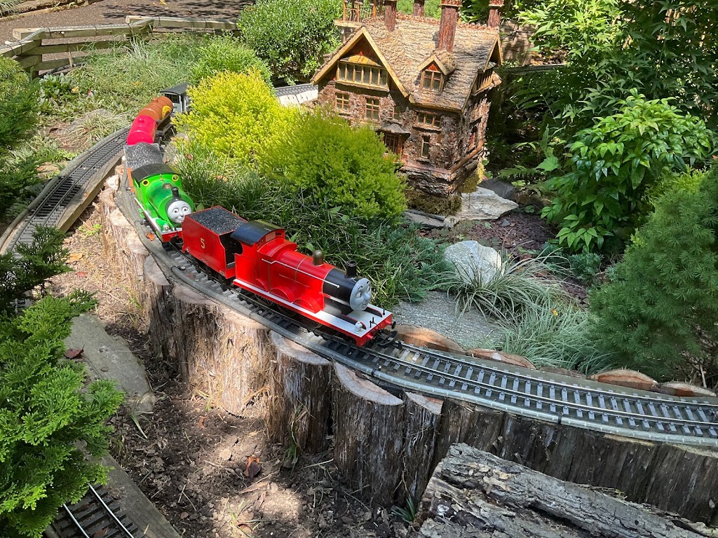 Garden Railway | Philadelphia, PA 19118 | Phone: (215) 247-5777