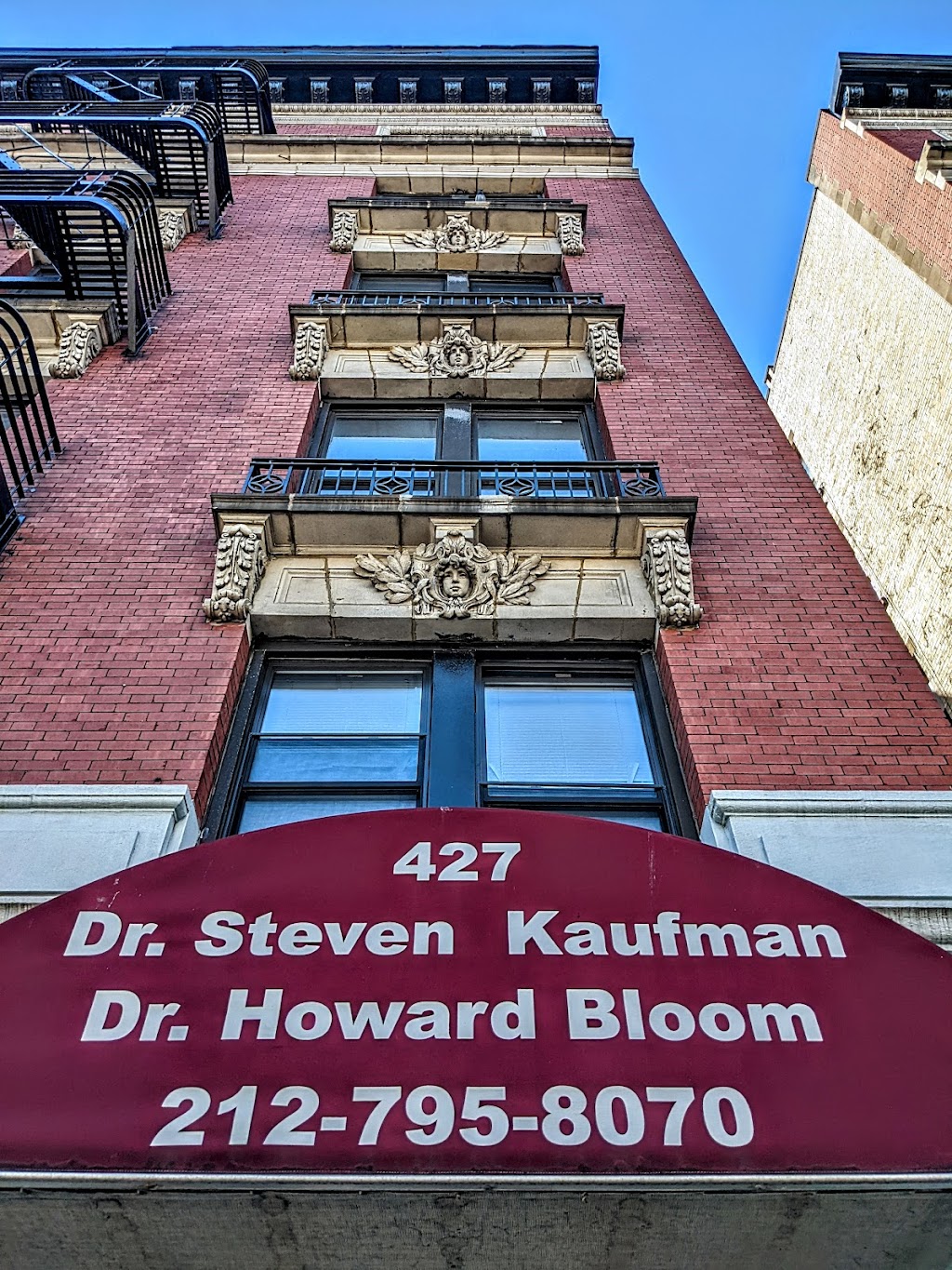 Bloom Howard DDS | 427 Fort Washington Ave # B, New York, NY 10033 | Phone: (212) 795-8070
