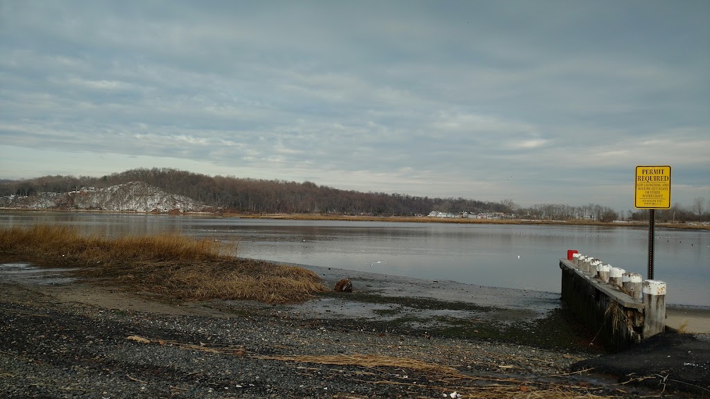 Rumson Municipal Boat Ramp | 9 Ave of Two Rivers, Rumson, NJ 07760 | Phone: (732) 842-3300