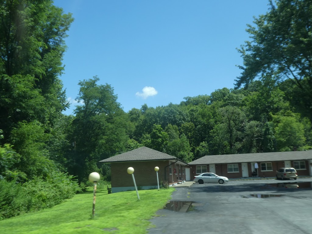 Green Valley Motel | 5516 Rte 9W, Marlboro, NY 12542 | Phone: (845) 562-7700