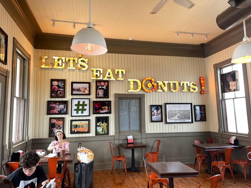 Donut Crazy Westport | 1 Ferry Ln, Westport, CT 06880 | Phone: (203) 293-4655