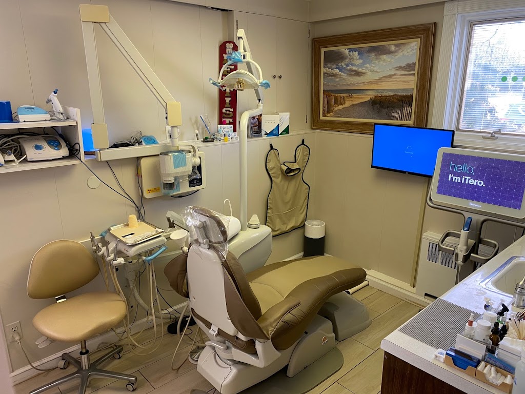 Julio C. Novello DDS | 820 Broadway, Woodmere, NY 11598 | Phone: (516) 791-9393