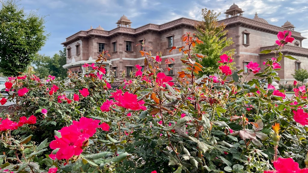 Hindu Swaminarayan Temple | 2 Lincoln Ave, Lake Hiawatha, NJ 07034 | Phone: (973) 334-7211