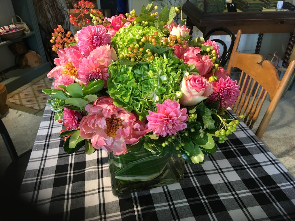 Annabel Green Flowers | 28 Cannon Rd, Wilton, CT 06897 | Phone: (203) 761-8955