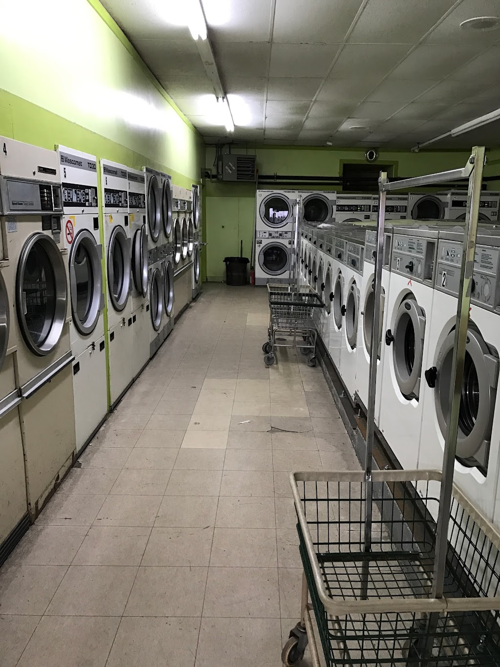 Basket Laundromat | 467 S Main St, Colchester, CT 06415 | Phone: (860) 537-3590