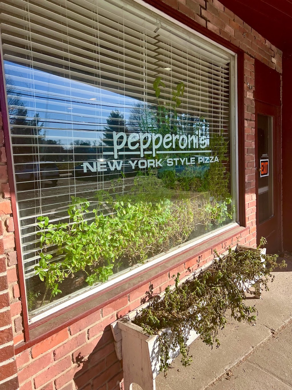 Pepperonis & Co | 1400 Hopmeadow St, Simsbury, CT 06070 | Phone: (860) 658-5669