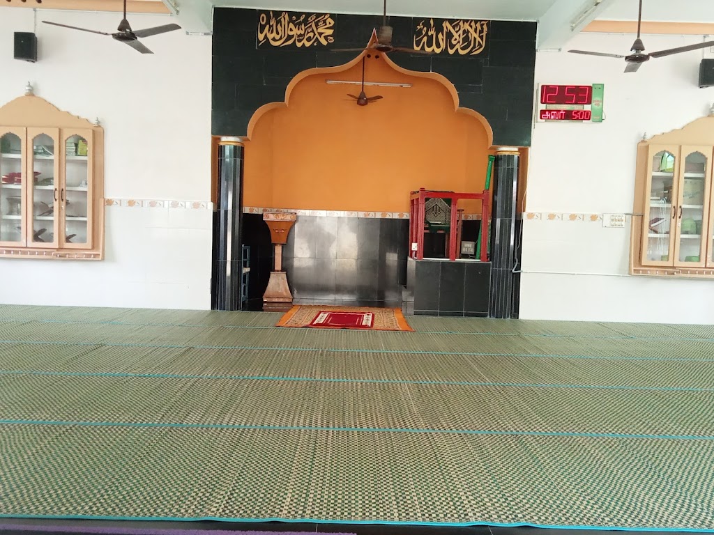 Masjid Darul Quran | 1514 E 3rd Ave, Bay Shore, NY 11706 | Phone: (631) 665-9462