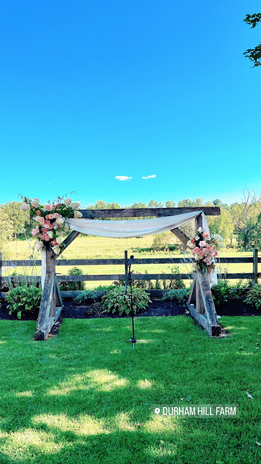 Branches and Blooms Design | 5745 Meetinghouse Rd, Pipersville, PA 18947 | Phone: (703) 895-6110